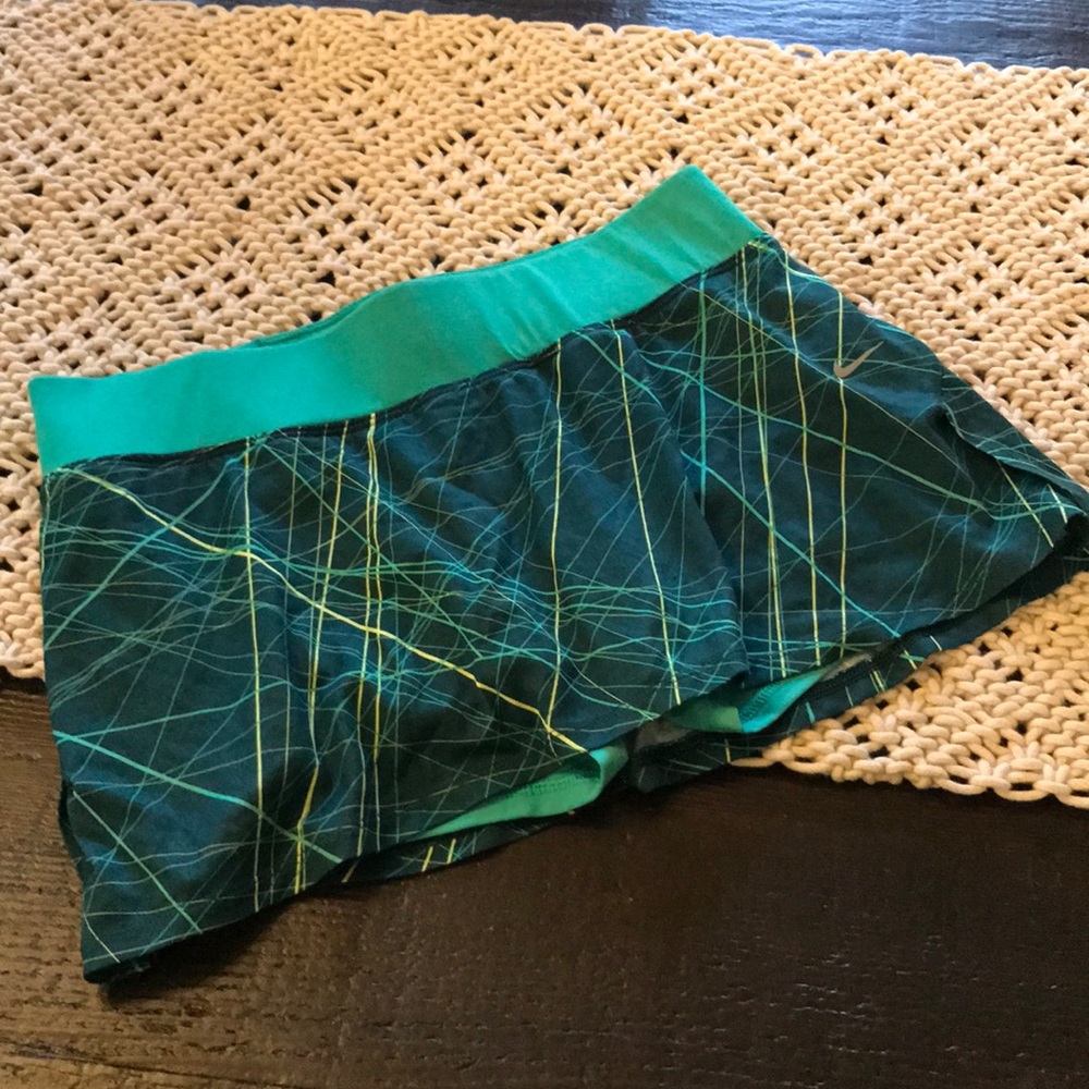Nike tennis skirt